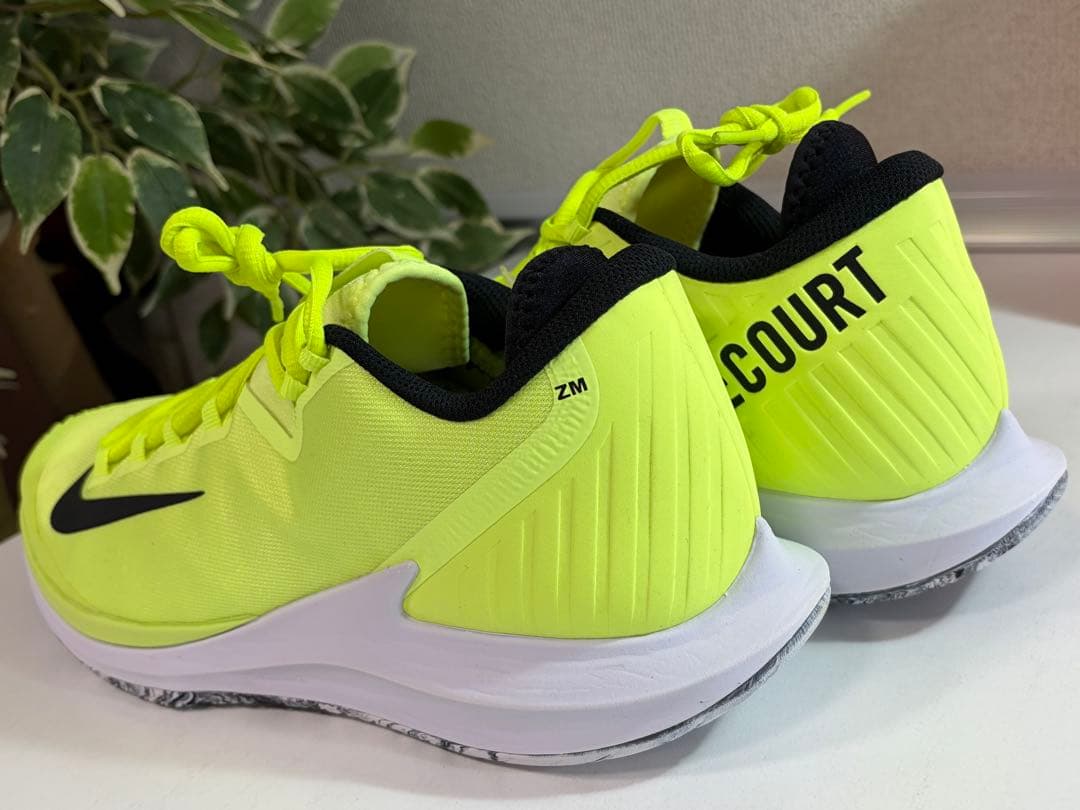新品未使用品⭐︎NIKE ナイキコートエアズームゼロ　テニスシューズ　26cm