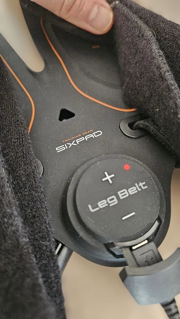 シックスパッド　レッグベルト3つ　付属品あり