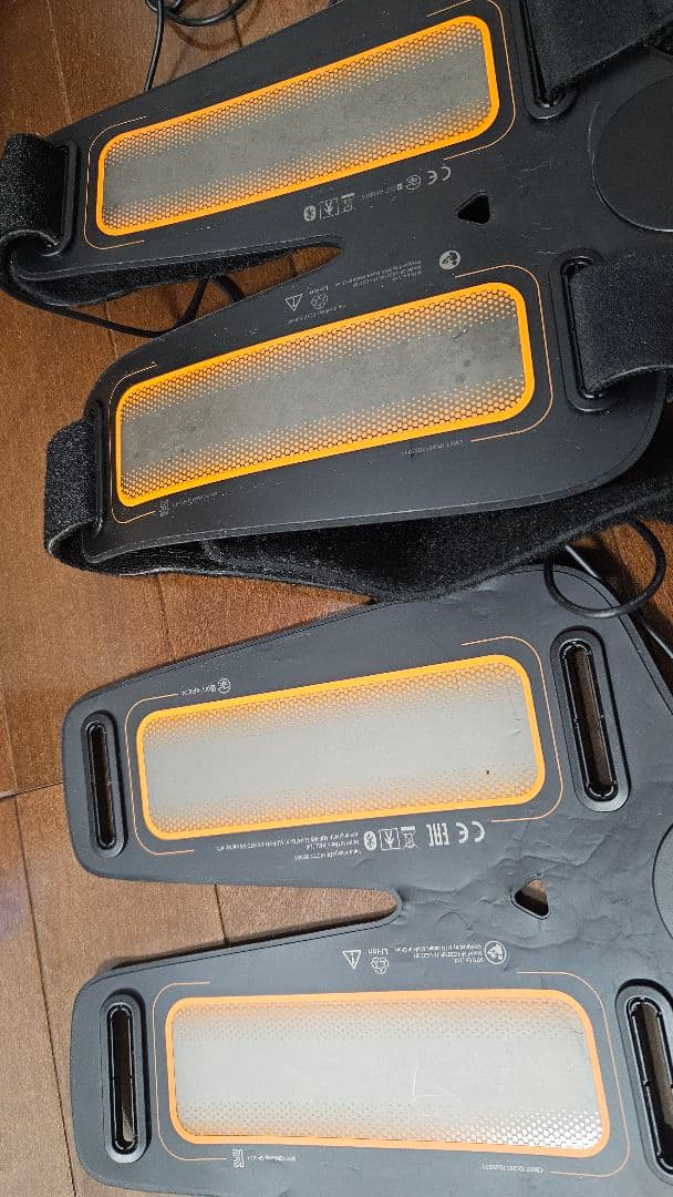 シックスパッド　レッグベルト3つ　付属品あり