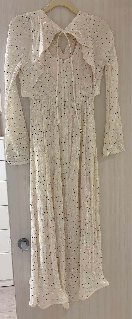 ワンピース Moon Glow Dot Pleated Dress herlipto