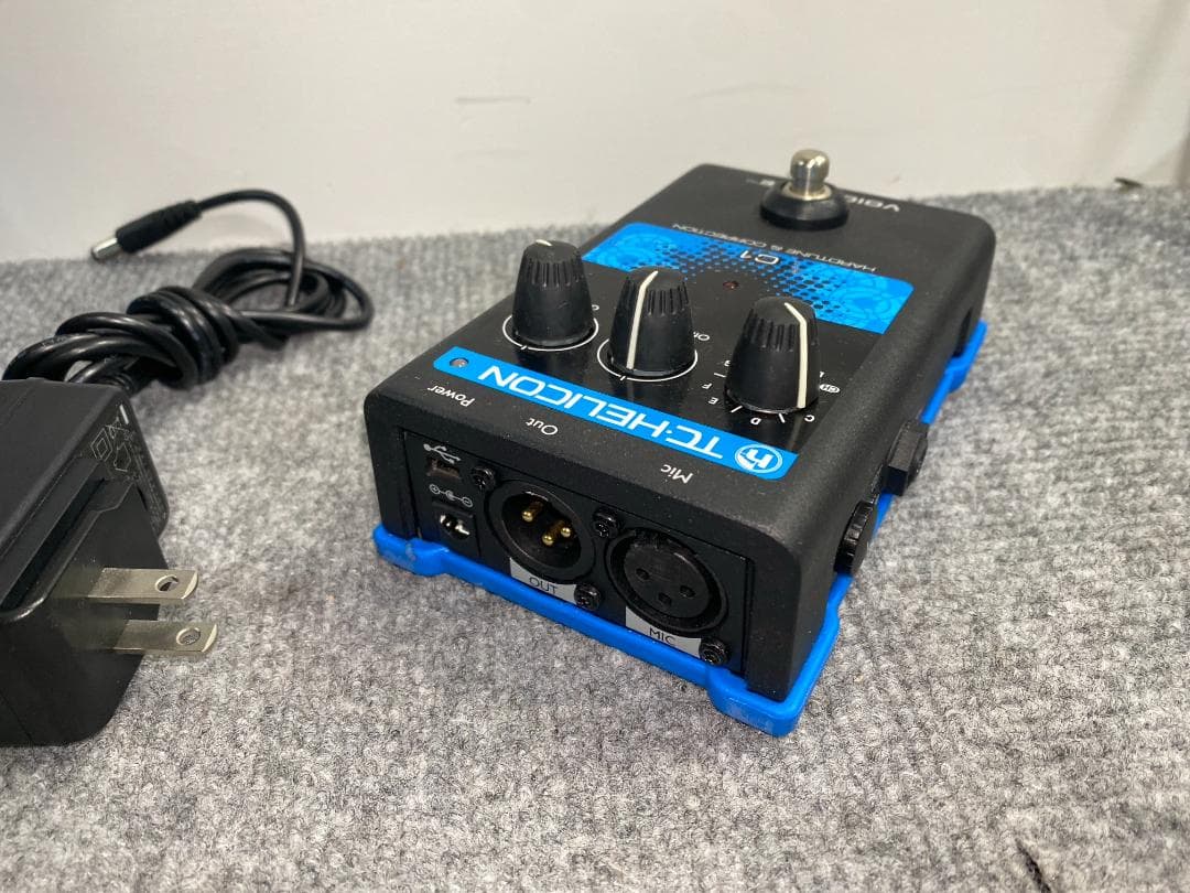 TC HELICON VOICETONE C1 ボーカル　エフェクター