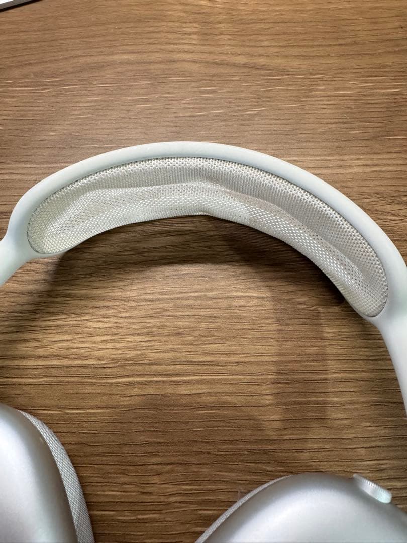 ヘッドホン AirPods Max