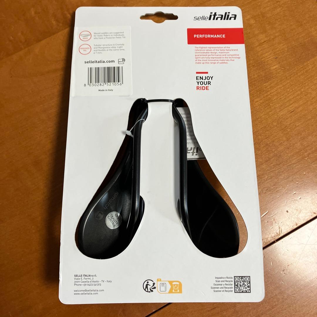 セライタリアNOVUS BOOST EVO L3 サドル 新品未使用