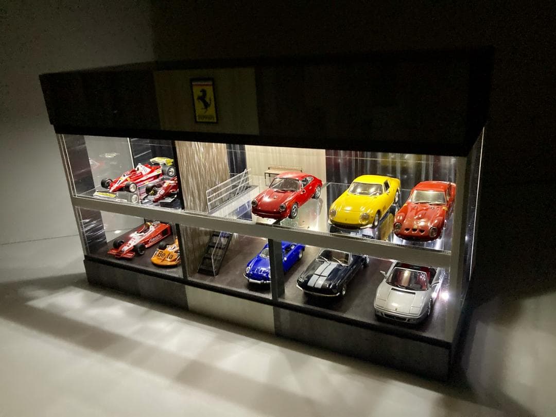 1/43仕様・階段、植栽、ベンチ付・2層式ディスプレーBOX / ネオジオラマ