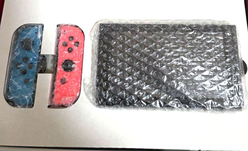【Nintendo Switch】本体 ネオンブルー/ネオンレッド