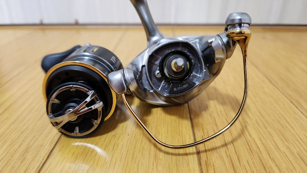 シマノ Shimano Twin Power 15ツインパワーC2000S