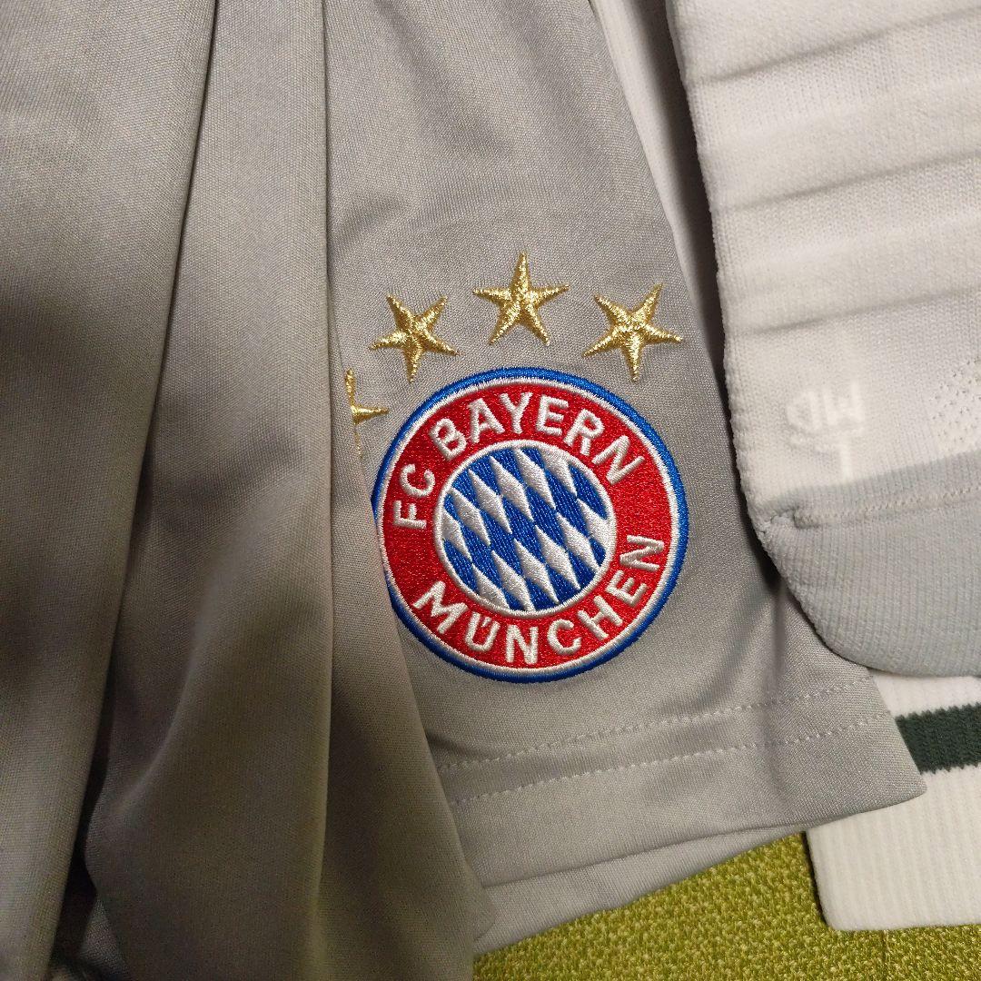 adidas FC Bayern München シャツ Sサイズ