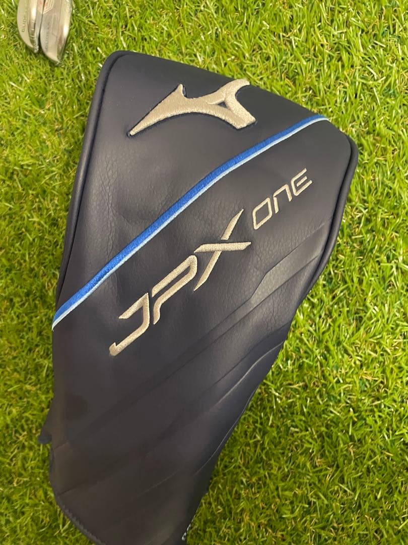 ミズノJPX ONE ドライバー 10.5度　ヘッドカバー付属　②