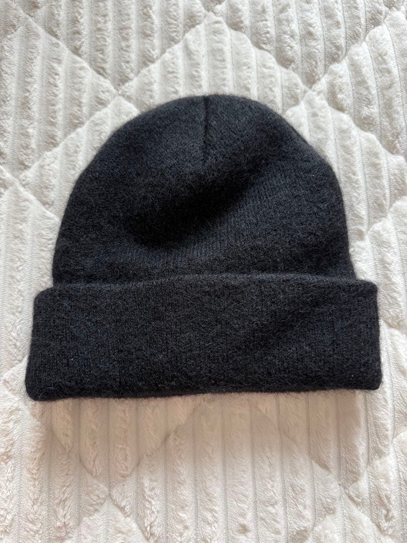 美品 supreme ニット帽