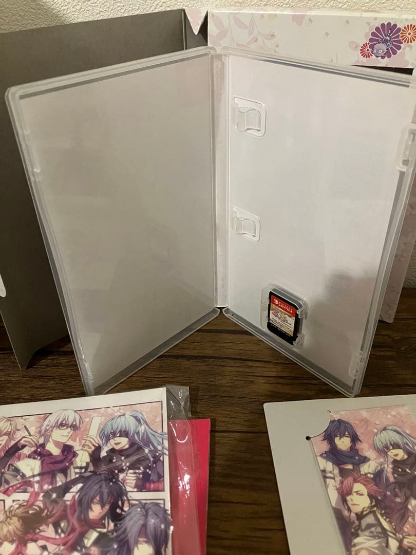 忍び、恋うつつ 限定版　美品　完品　ニンテンドースイッチ　switch ソフト