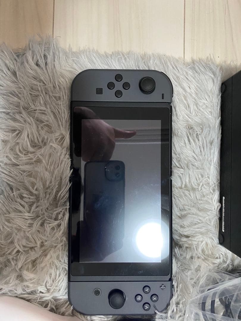 【ほぼ未使用】Nintendo Switch 本体＋ワイヤレスコントローラー2台