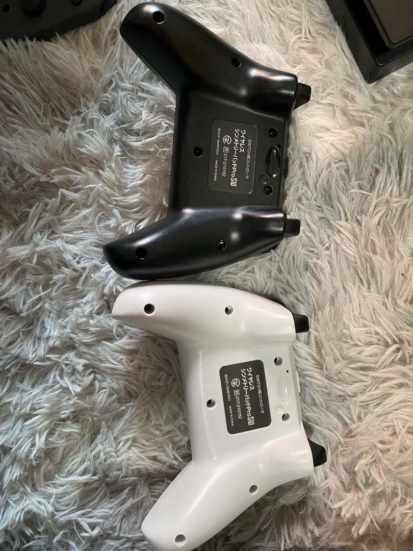 【ほぼ未使用】Nintendo Switch 本体＋ワイヤレスコントローラー2台