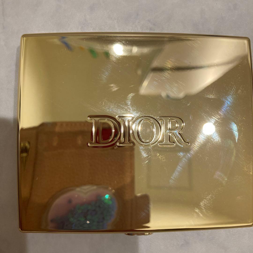 Dior サンク　クルール　636 ファイリーサーカス　限定版