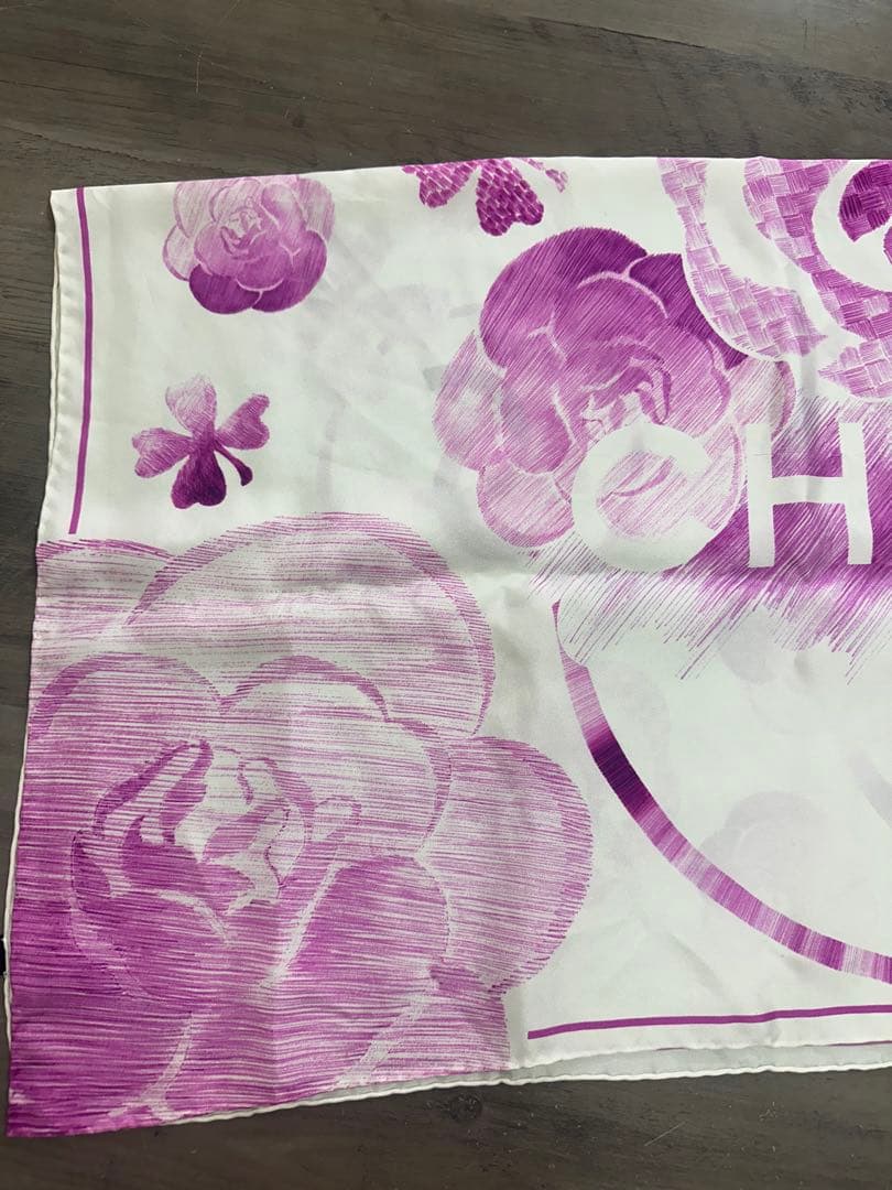 T*P様 美品！CHANEL 花柄スカーフ 紫 約86cm x 86cm