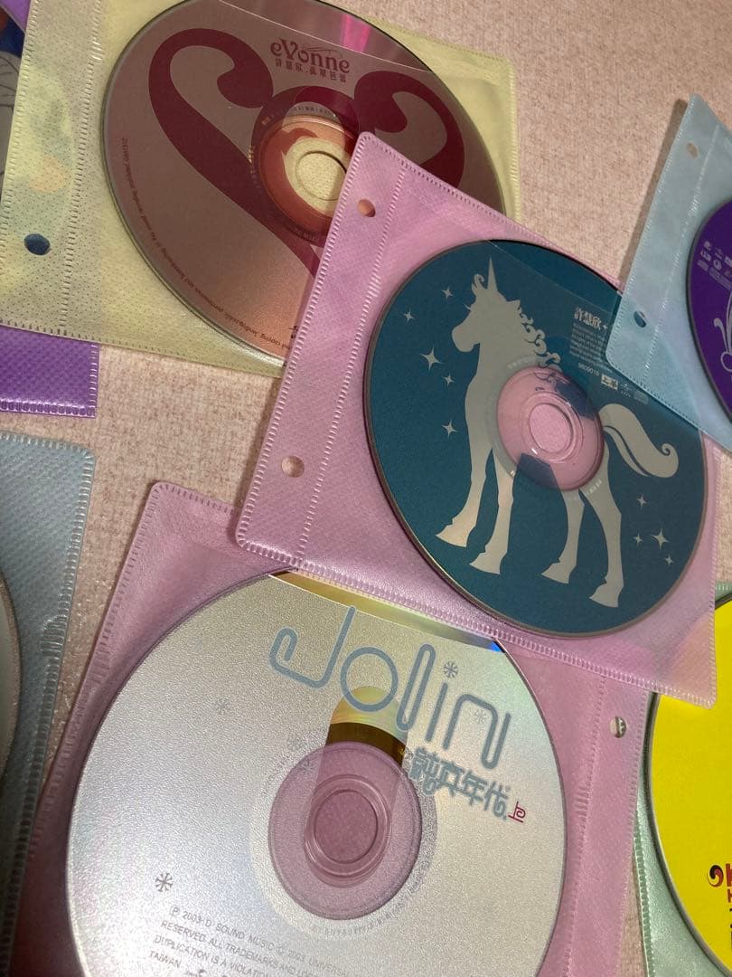 台湾ポップ 音楽アルバムCD まとめ売り ケース無し アジア 中華 K-POP