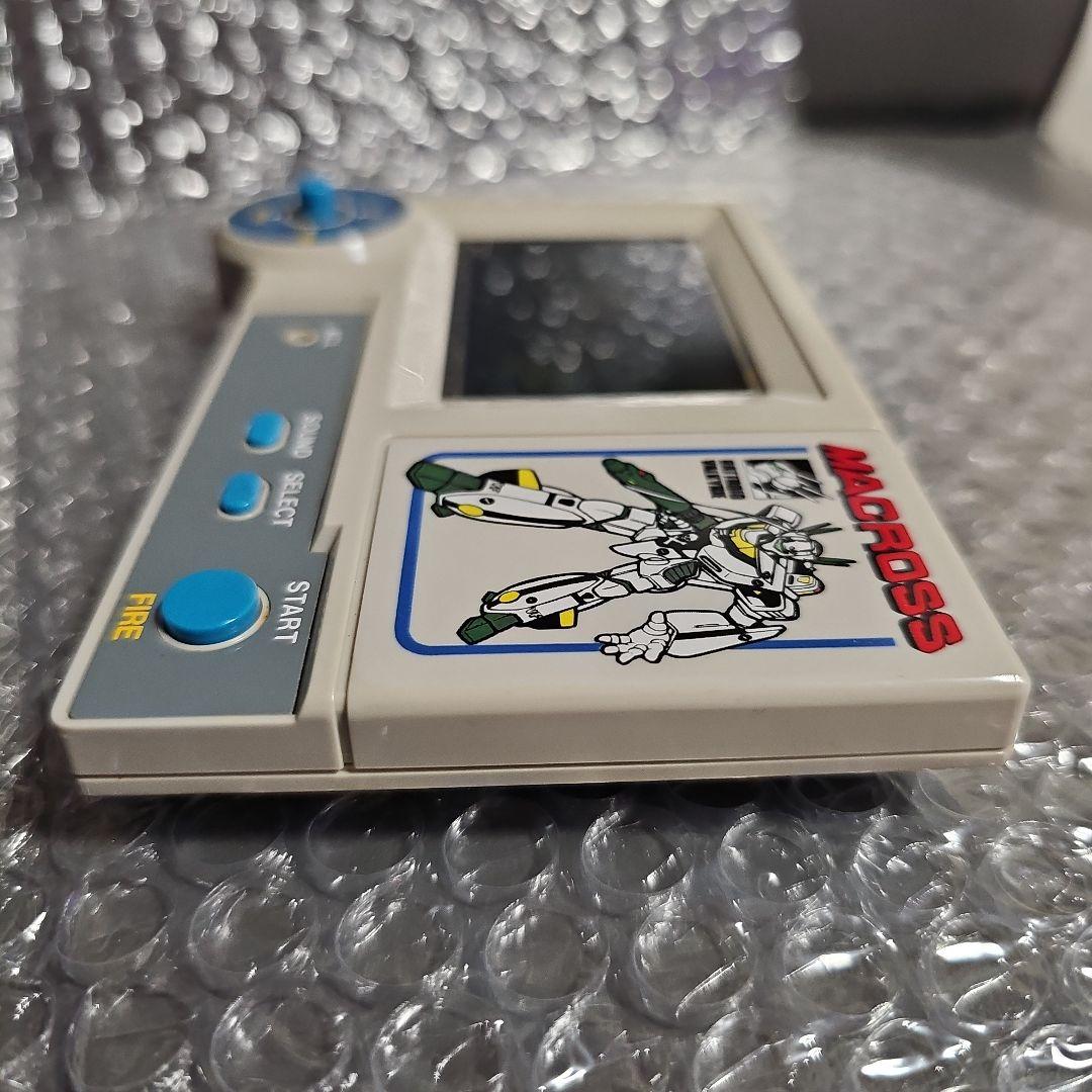 希少品　タカトクトイズ 超時空要塞マクロス スペースファイト　ゲームウォッチ