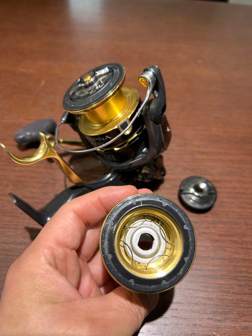 早い者勝ち！シマノ 11 BBX デスピナ　C3000DXG (替えスプール付)