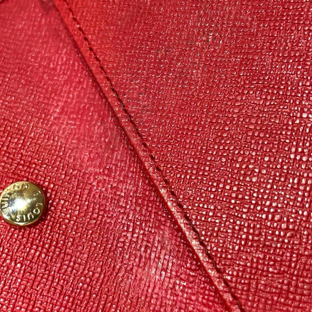 LOUIS VUITTON キーケース　ミュルティクレ4 エピレザー