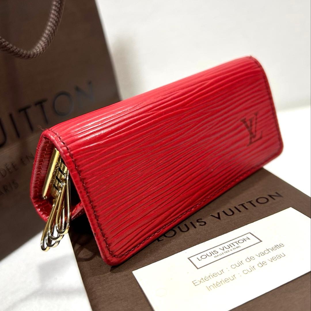 LOUIS VUITTON キーケース　ミュルティクレ4 エピレザー