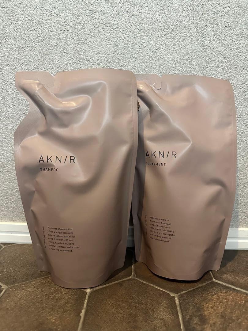 未使用☆AKN/R シャンプー 2個セット フローラル系