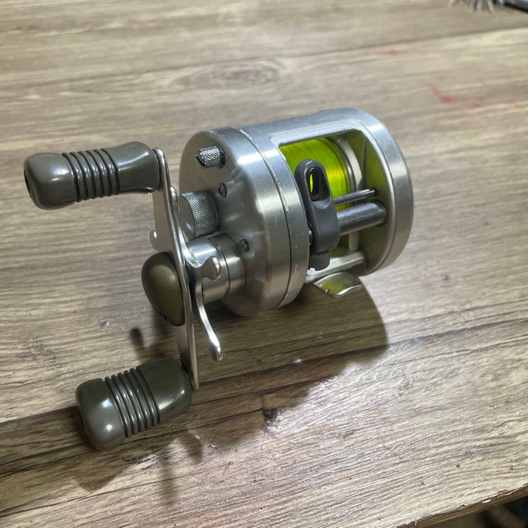 『値下げ可能』SHIMANO 92カルカッタコンクエスト200