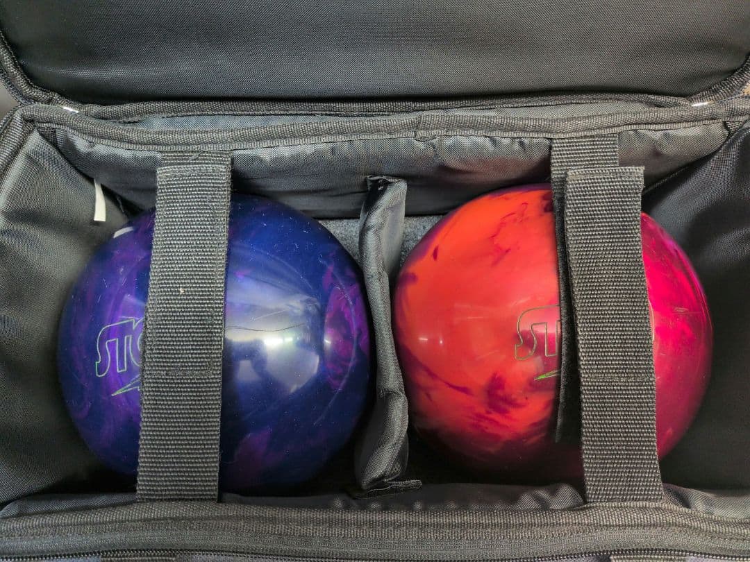 STORM ボウリングボール 赤＆青 ケース付き M2583