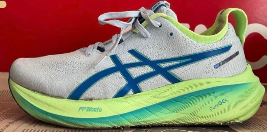 ⑥ asics　アシックス　GEL-NIMBUS 26　ランニングシューズ