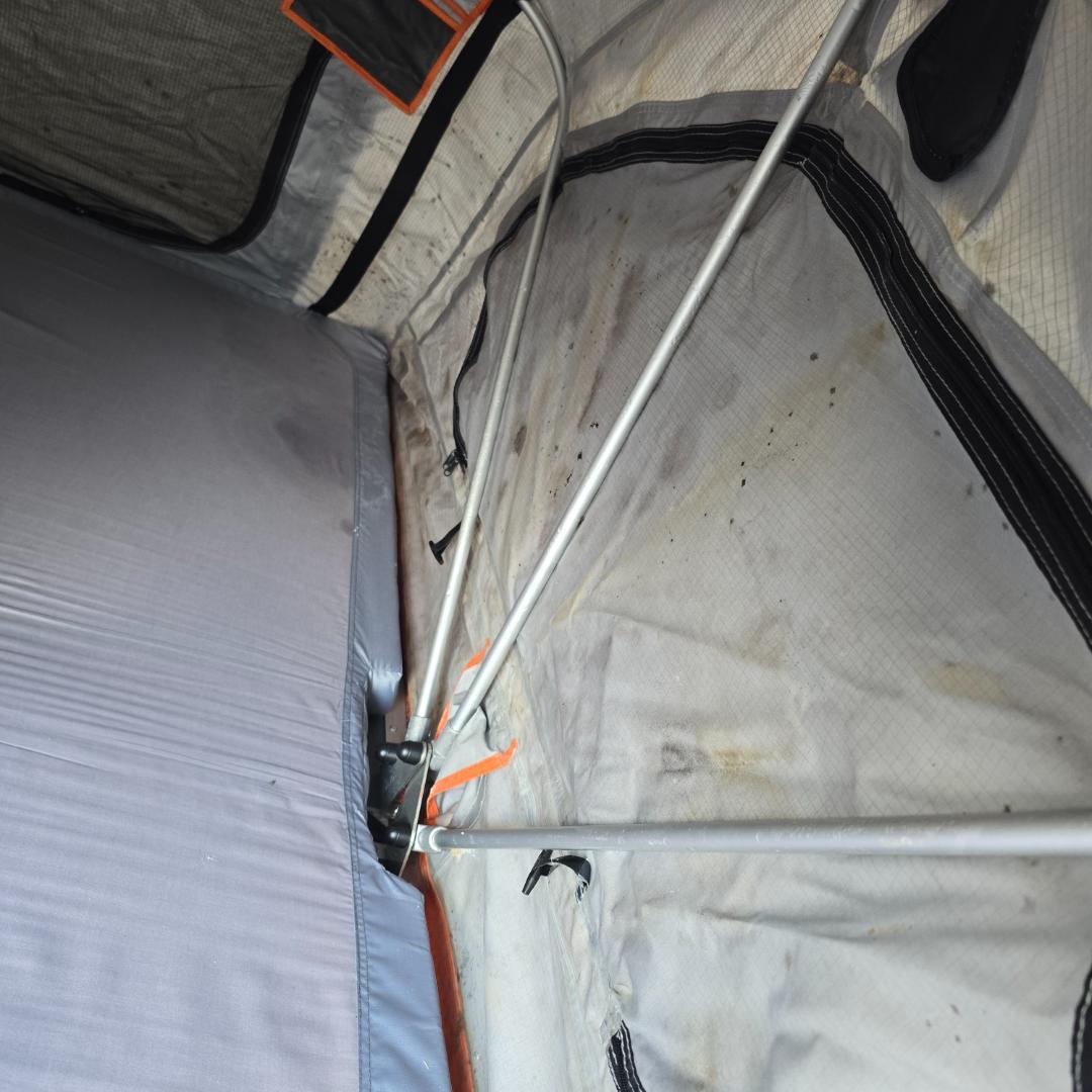 福岡引取限定　FELDON SHELTER 車用ルーフトップテント ルーフテント