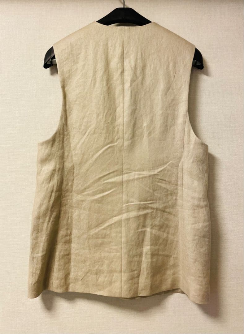 【美品】ギャルリーヴィーサルファーリネン Vカラージレ24ss ベージュ