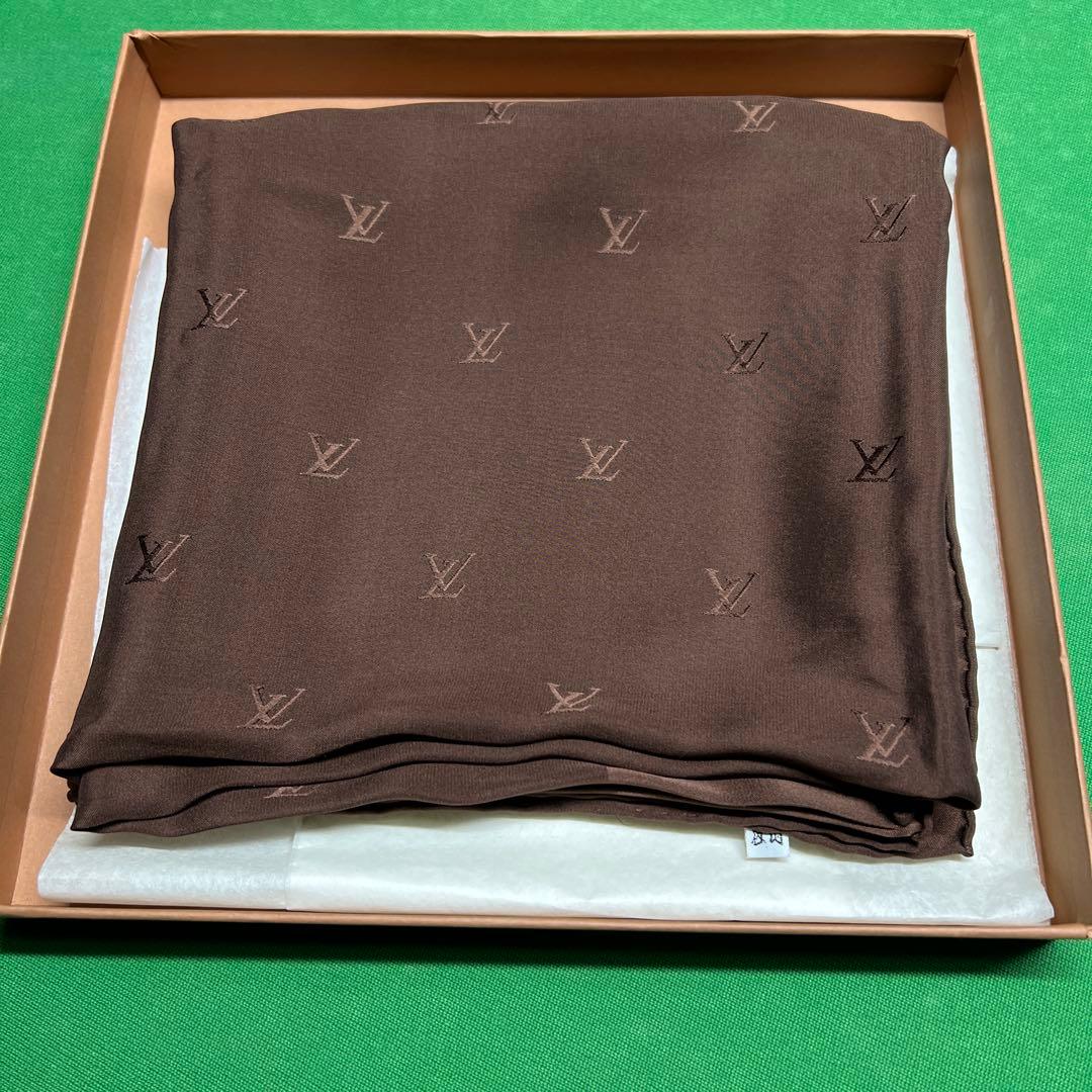 LOUIS VUITTON ダークブラウン スカーフ