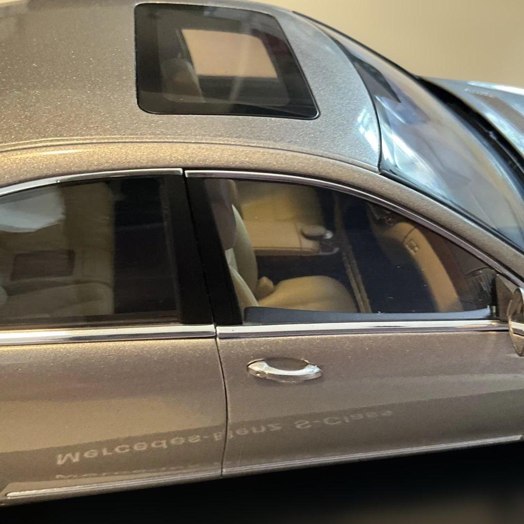 Mercedes-Benz S-Klasse ミニカー 1/18 シルバー
