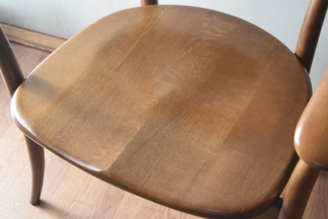 飛騨産業 CRESCENT アームチェア