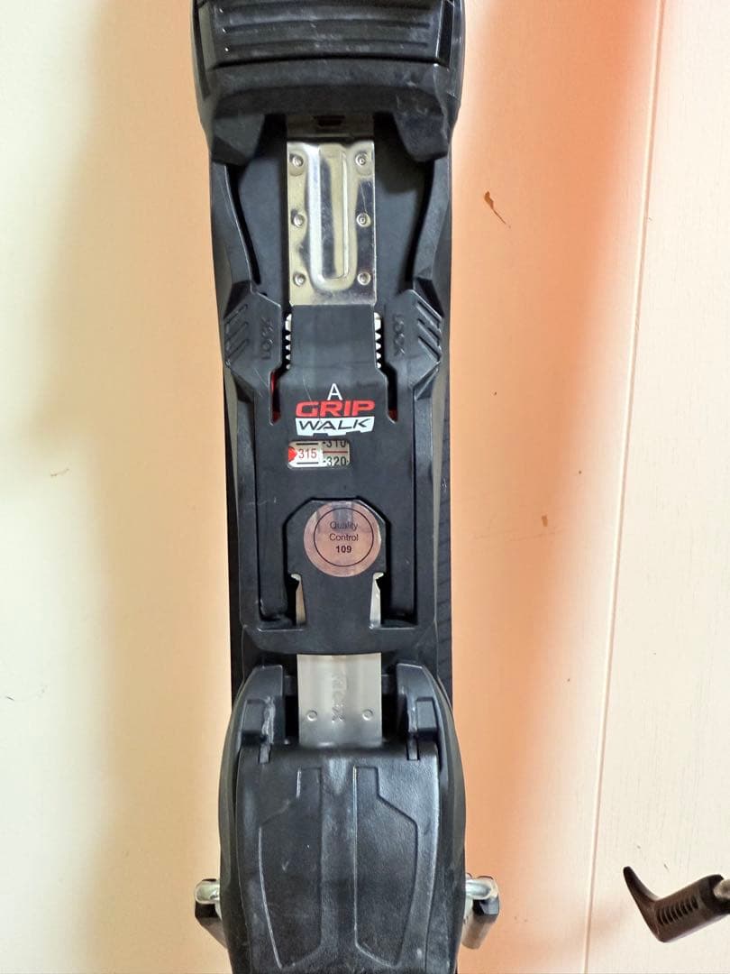 24モデル ATOMIC REDSTER S9i 165cm + X12GW