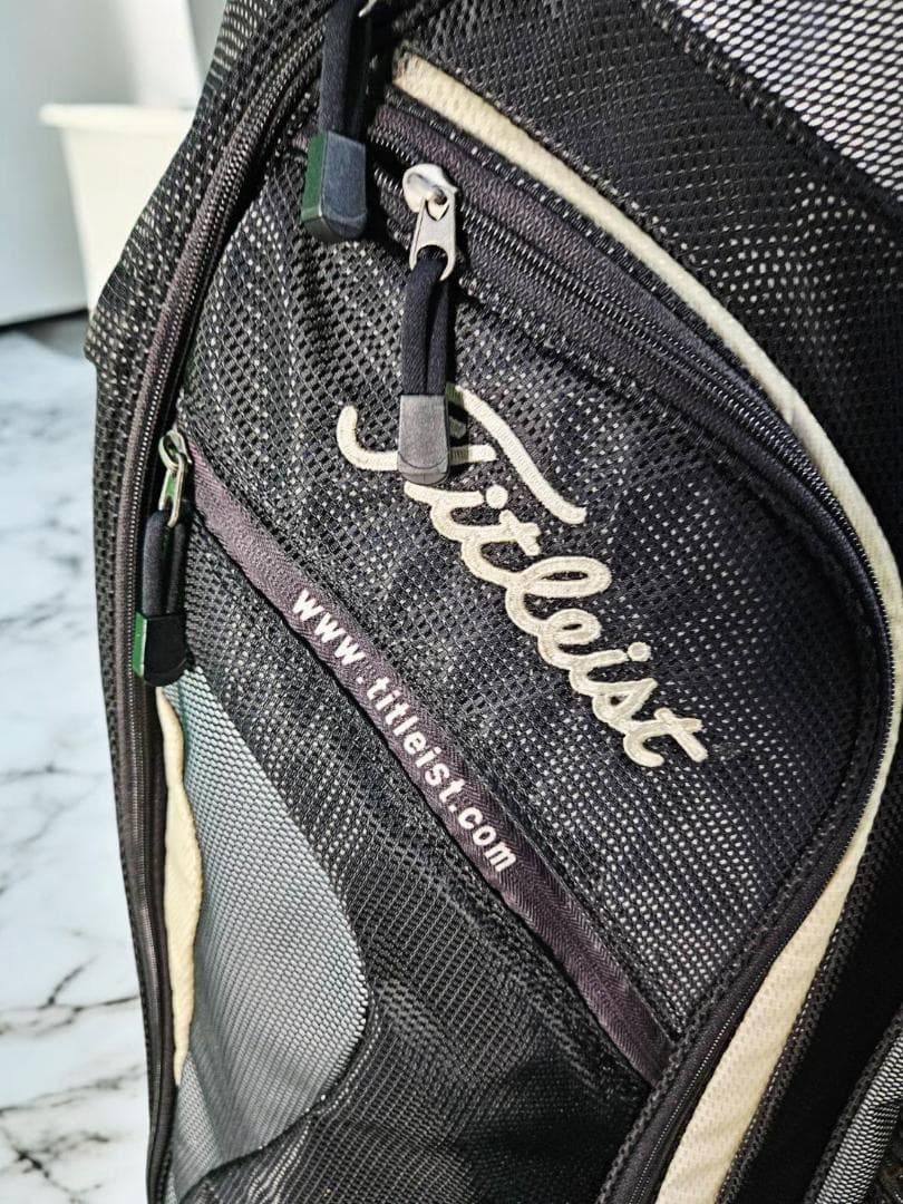 サーシュ送料無料/美品　Titleist ゴルフバッグ ブラック