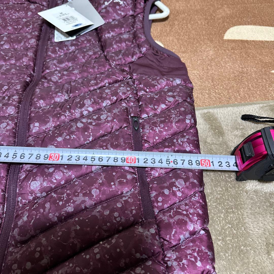 値下げ‼️新品‼️‼️　ゴルフ　オークリー　OAKLEY　ダウン　ベスト　Ｍサイズ