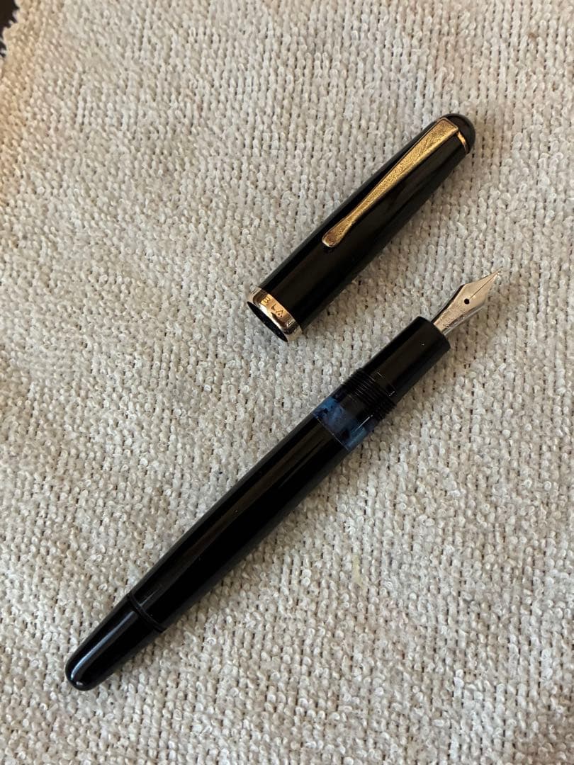 Y*a様 ◾️MONT BLANC モンブラン◾️万年筆◾️吸入筆記未確認◾️ジ