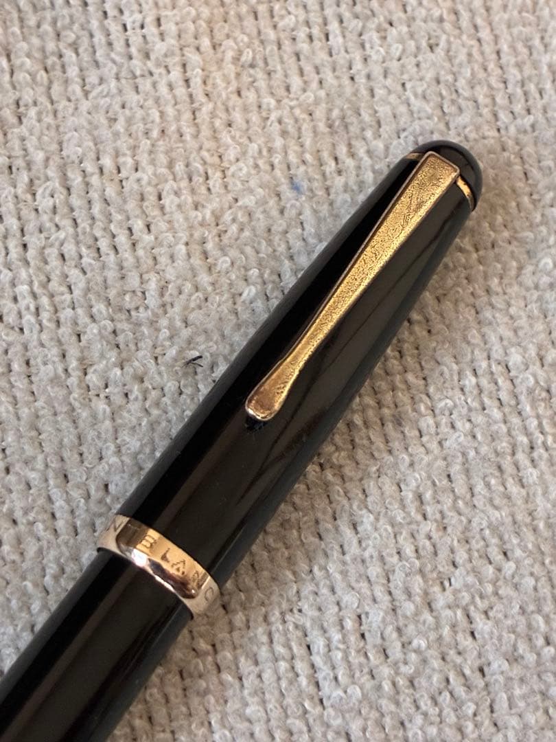 Y*a様 ◾️MONT BLANC モンブラン◾️万年筆◾️吸入筆記未確認◾️ジ