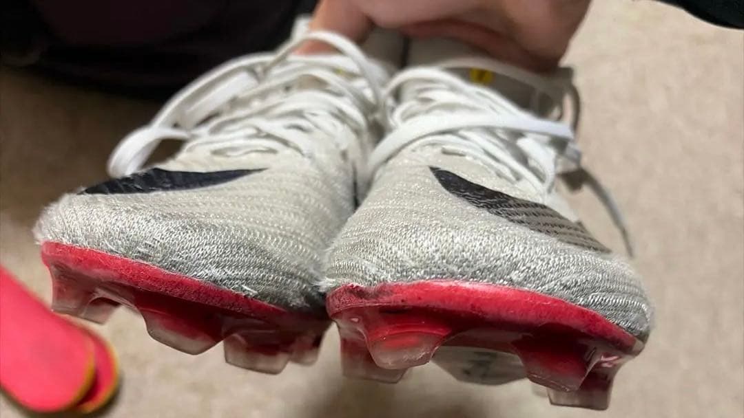 Nike Air Zoom サッカーシューズ ホワイト/レッド