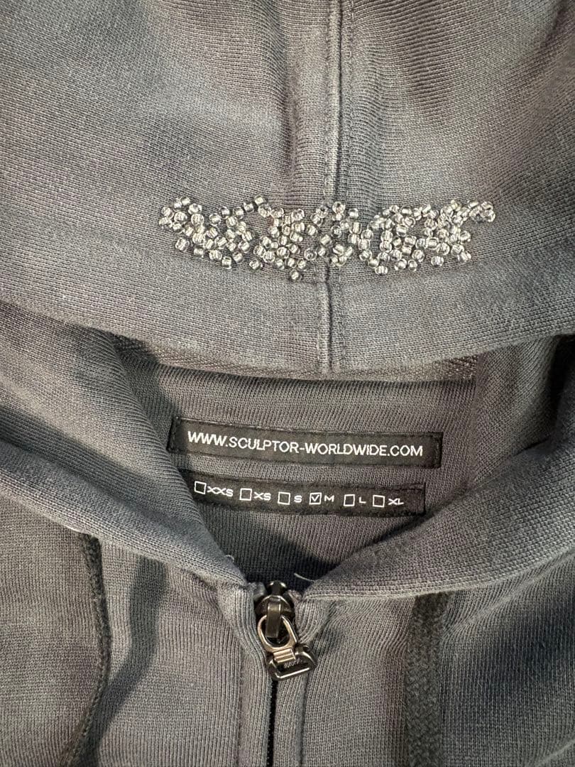 トップス SCULPTOR Beaded Saint Hoodie Charcoal