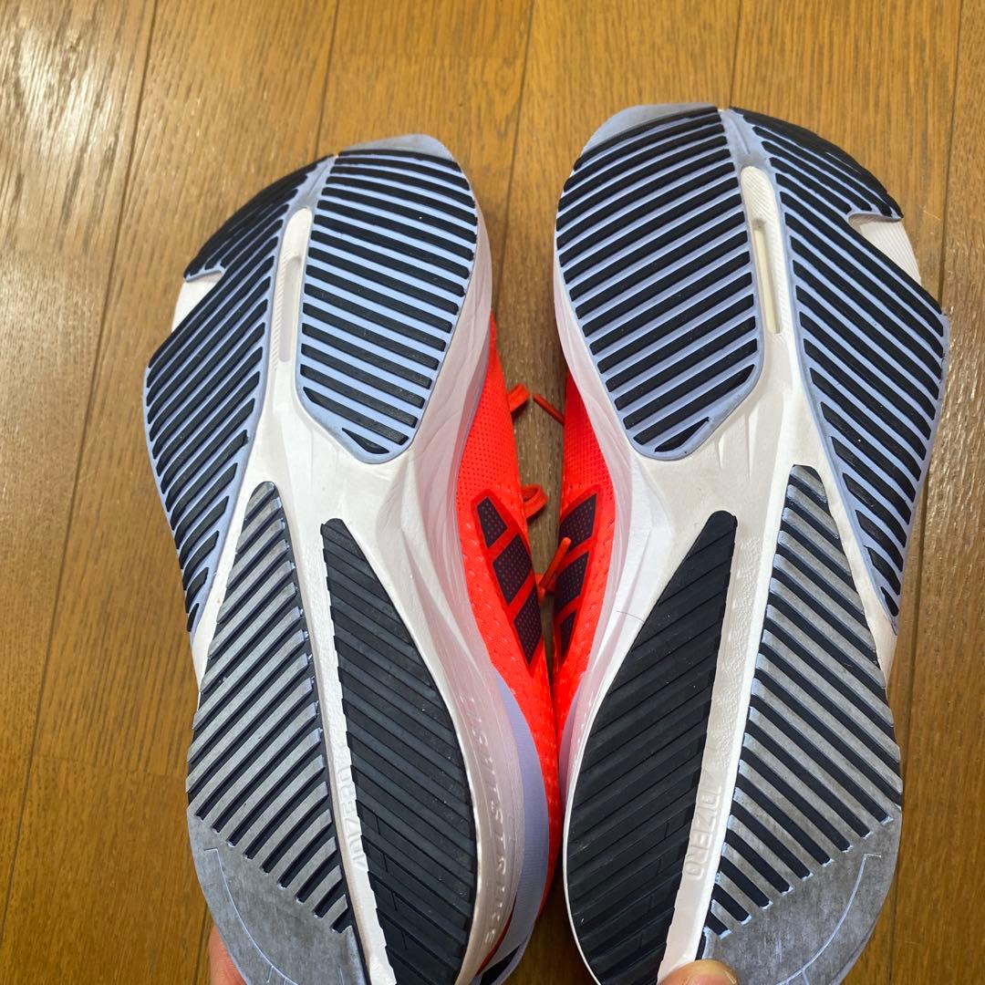アディゼロSL、ランニングシューズ、25.5、赤色、adidas、軽め