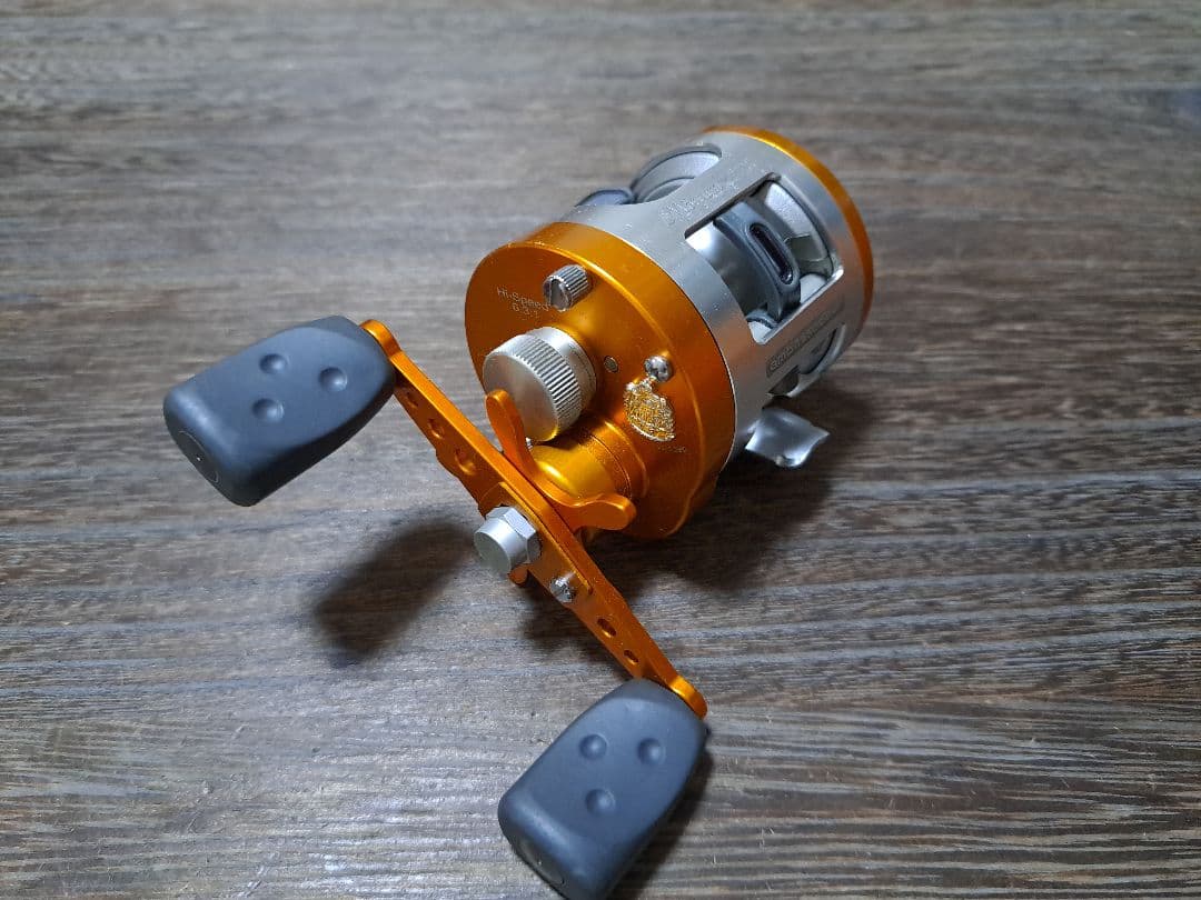 美品　付属品あり　アブガルシア　ウルトラマグ　SX1600C　サンセットオレンジ