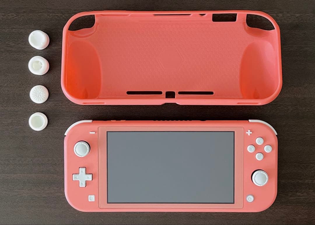 Nintendo Switch Lite 本体,スティックカバー付き 任天堂