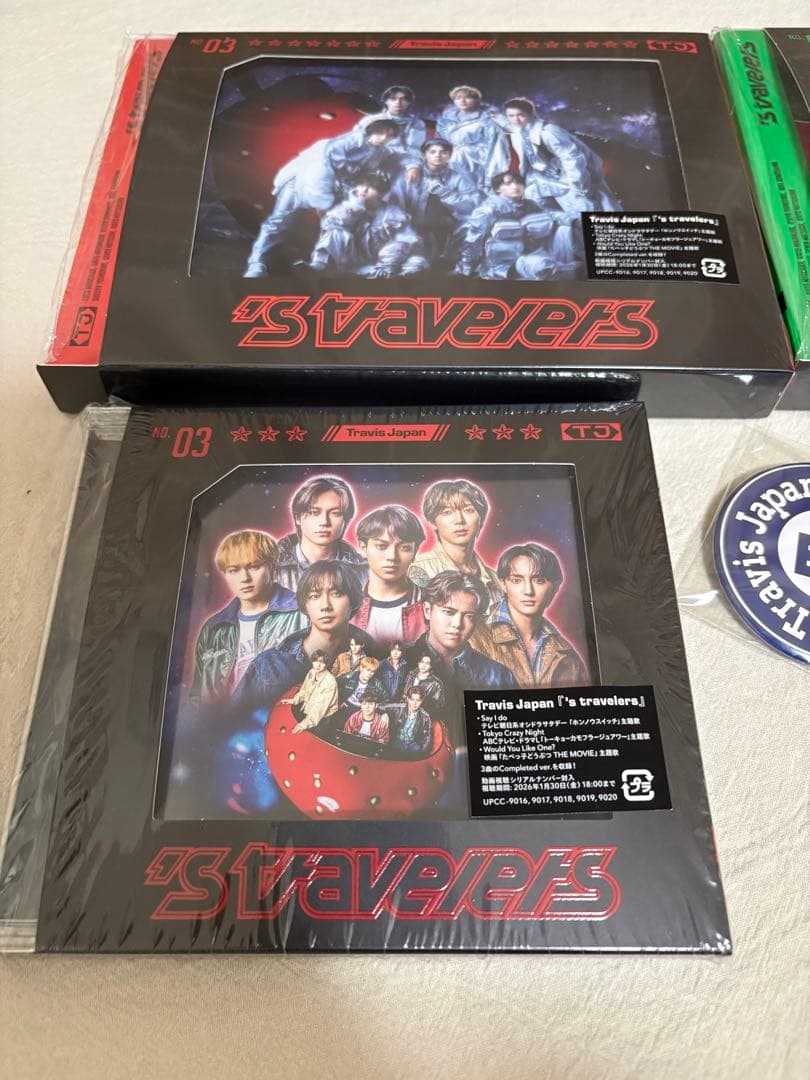 バラ売◯ Travis Japan 's travelers 3形態 缶バッジ付
