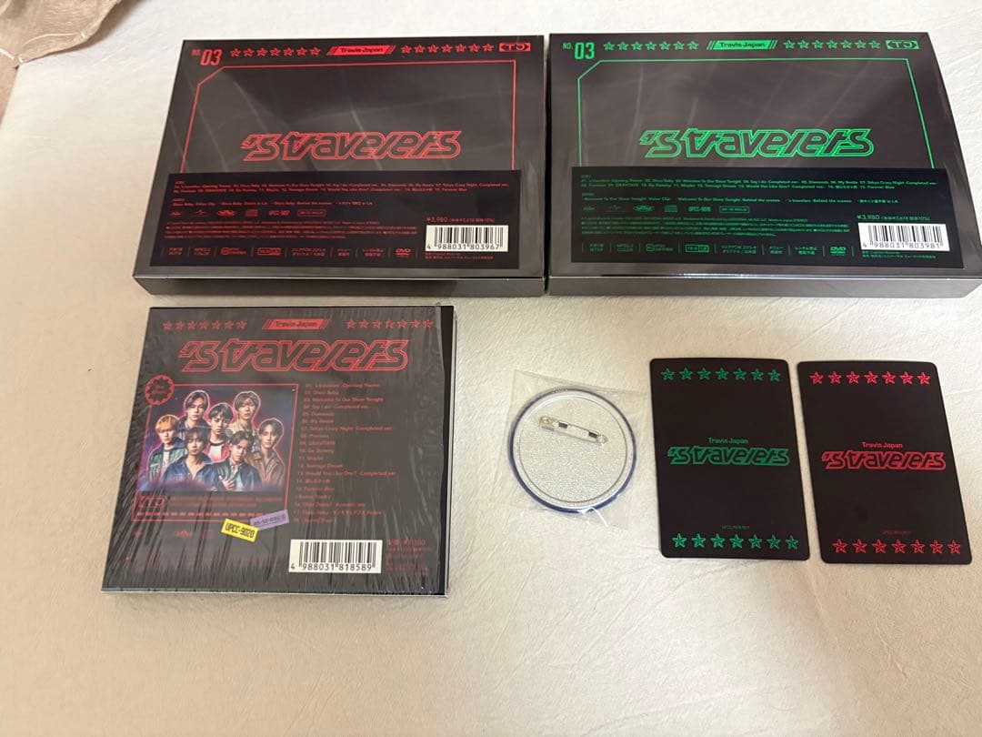 バラ売◯ Travis Japan 's travelers 3形態 缶バッジ付
