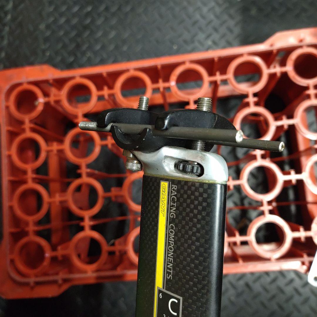 GIANT Racing Components CF02 シートポスト