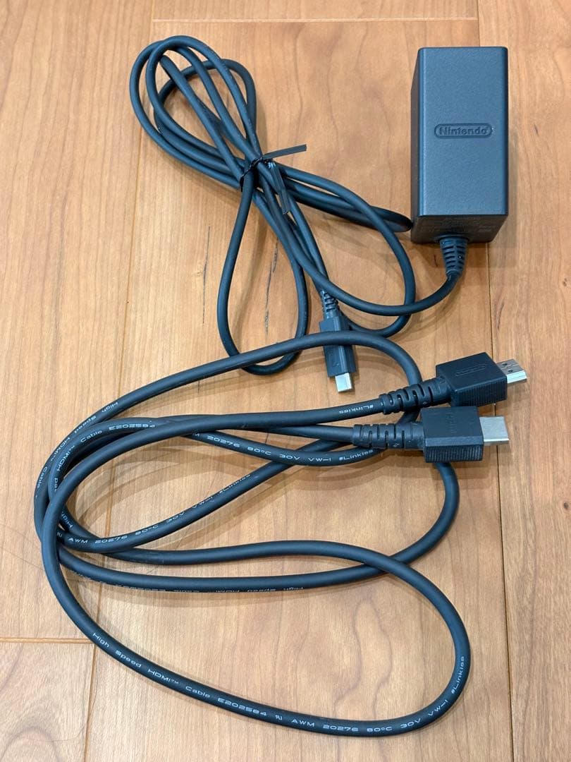 Nintendo Switch （シリアル・保証非記載版）ネオンブルー、レッド