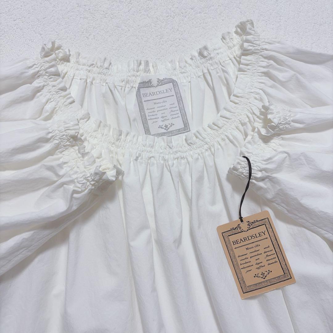 新品 BEARDSLEY ビアズリー シャーリングブラウス