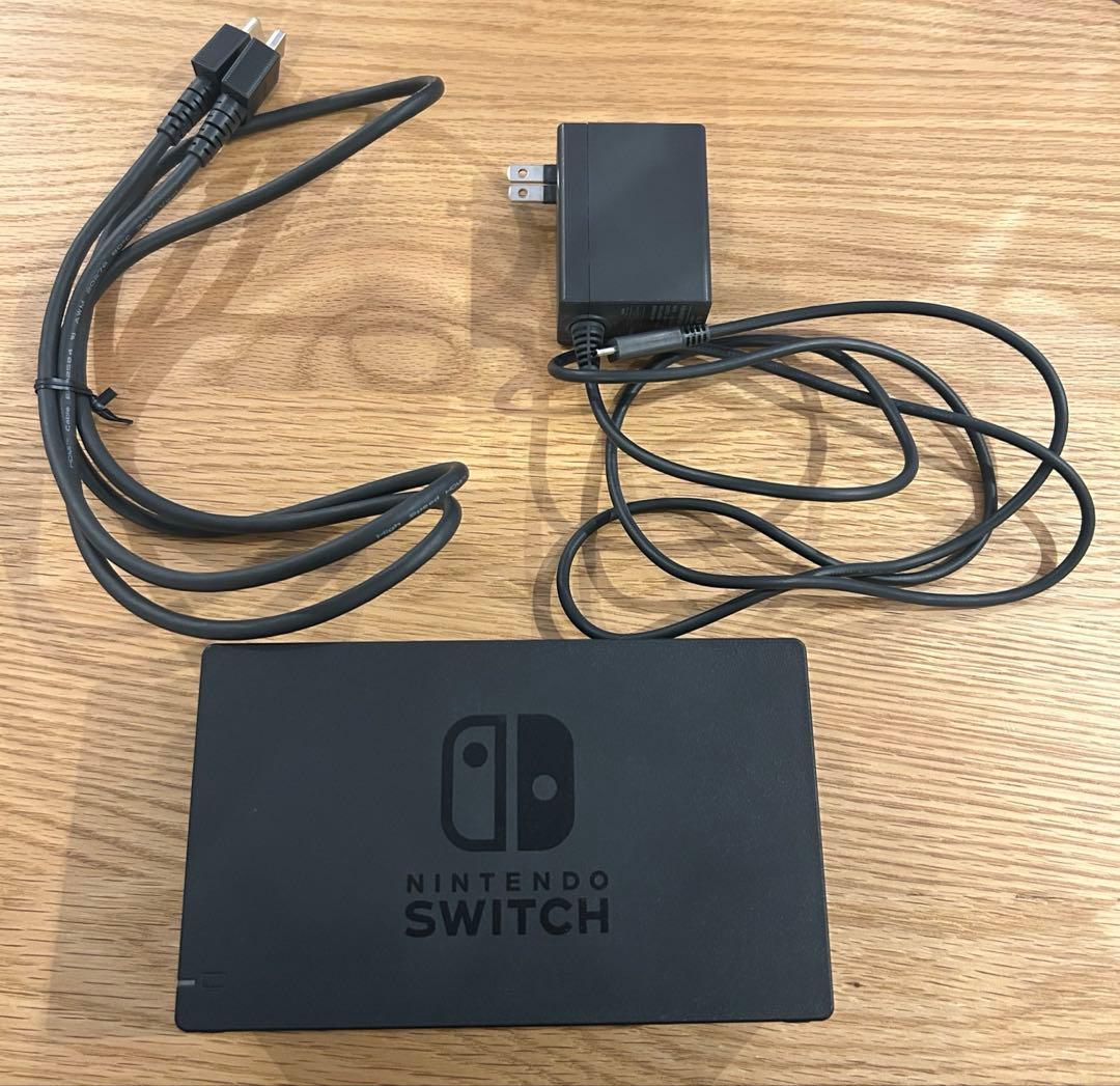 Nintendo Switch 本体 （Joy-Con4つ）＋周辺機器等