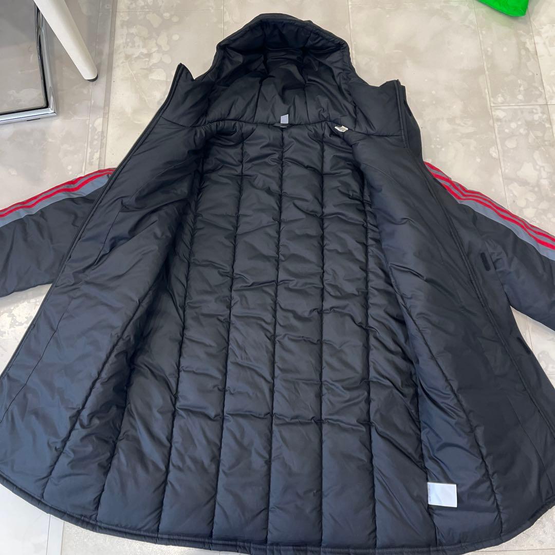 adidas アディダス　ベンチコート 黒/赤 フード付き　サイズL