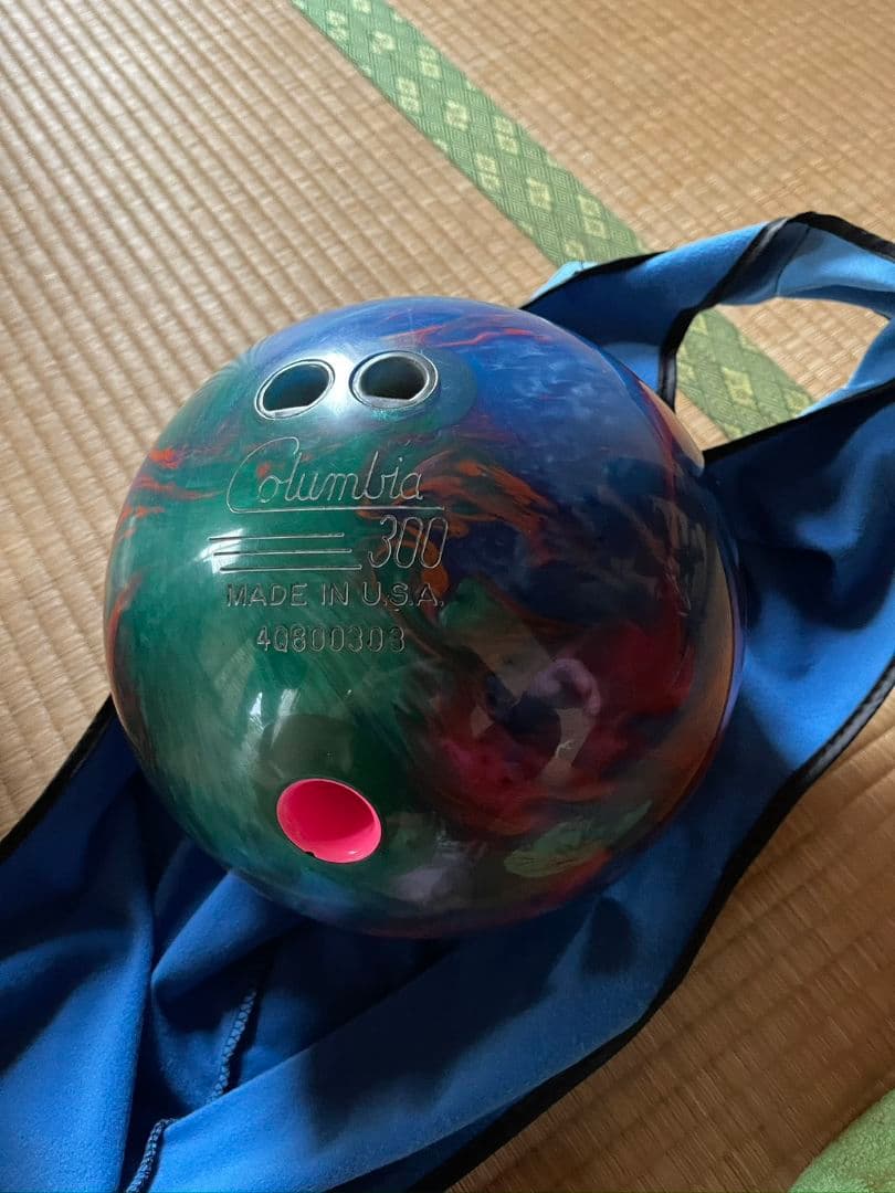 Columbia 300 ボウリングボール マルチカラー